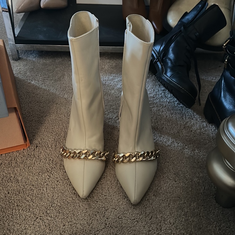 Raye Foxx Boot - Picture 5 of 9